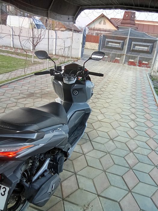 Vând Scuter SYM jetx 125cm