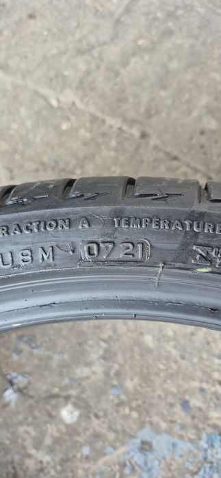 4 anvelope vara Bridgestone 255/35/21.Pretul este pe bucata.