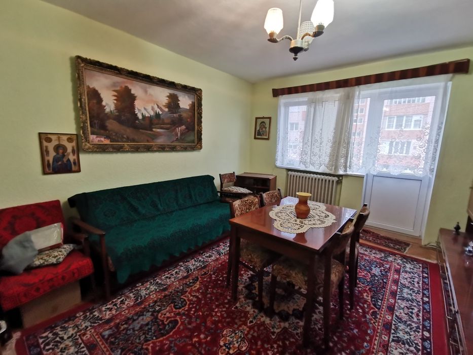Vând apartament două camere
