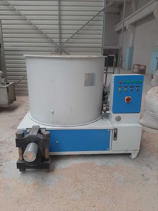 Masina de produs brichete din rumegus