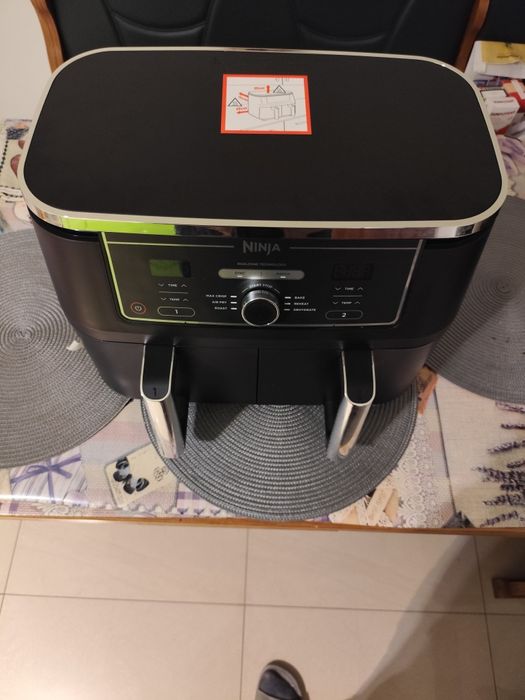 Friteuza cu aer cald Ninja Foodi Af 400