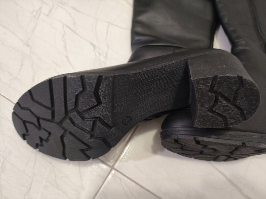 Нови дамски ботуши