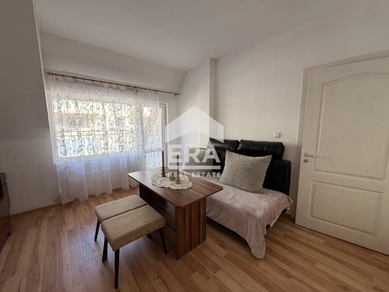 Ексклузивен двустаен обзаведен апартамент за продажба, район Възраждан