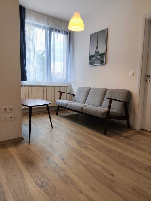 Дава се под наем Двустаен апартамент в София, Лозенец - 45 кв.м за 245000 € - Снимка #3