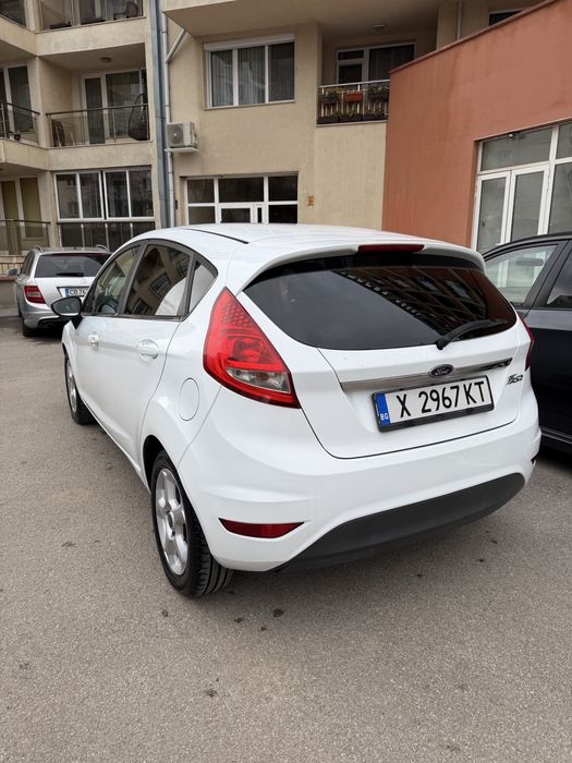 Ford Fiesta 1.4 бензин с фабрична газова