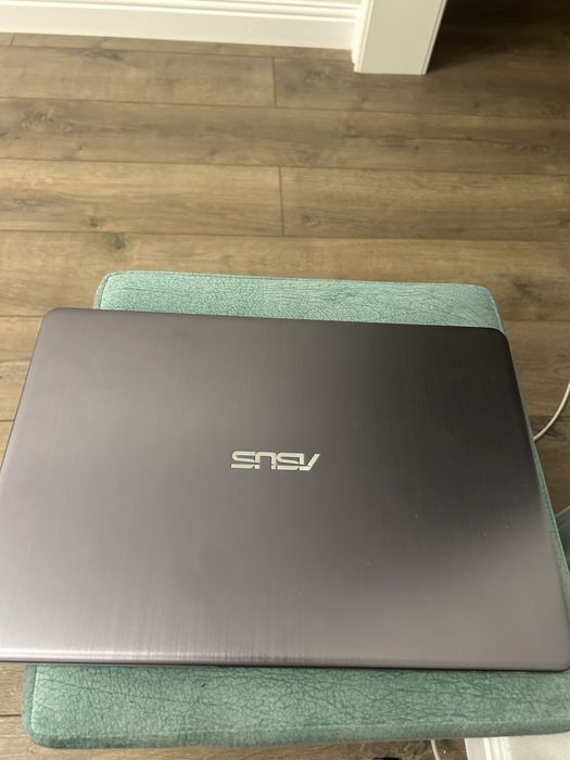 Asus vivobook s14 i5 8250u