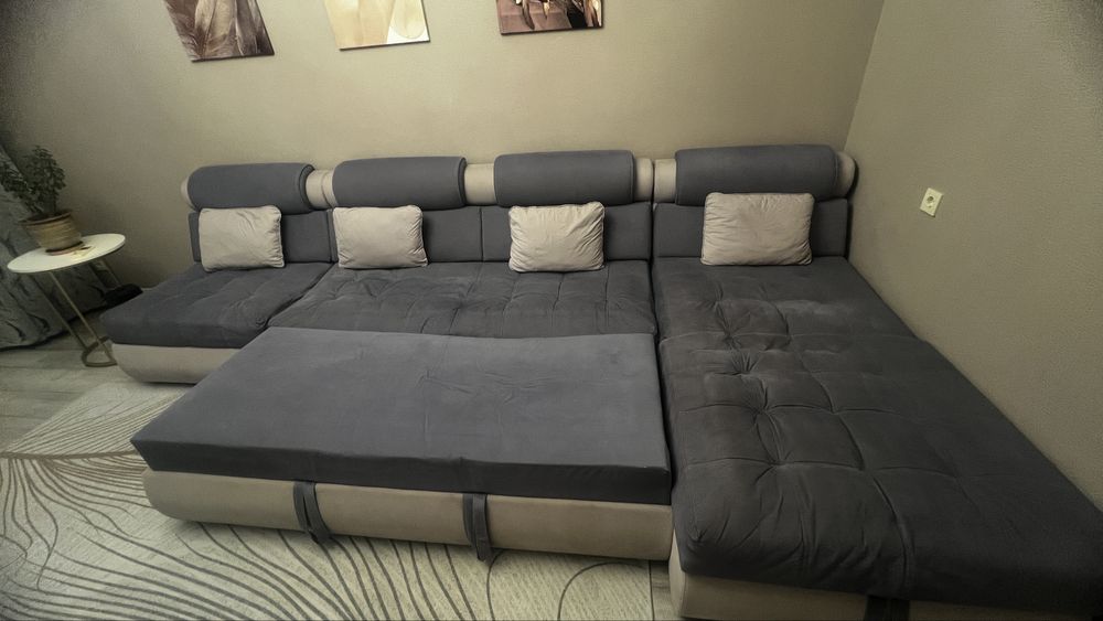 Продам модульный диван 3.7*1.7