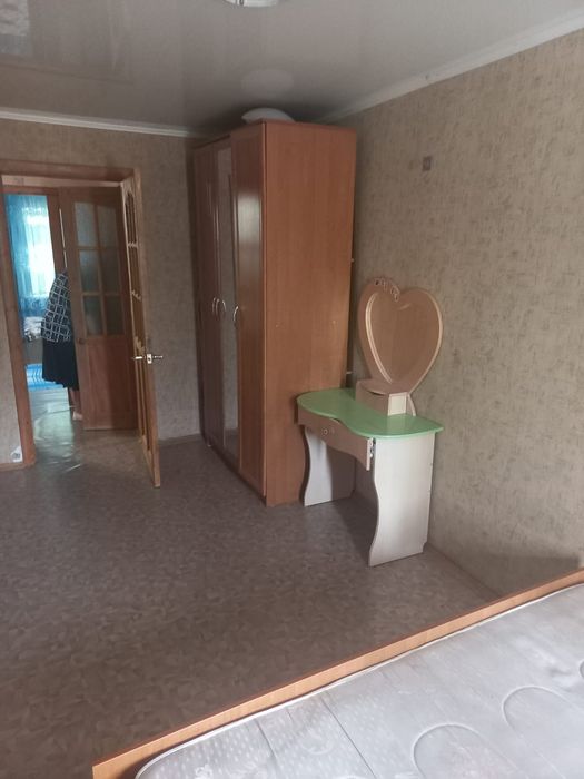 Прдам 3 х комнатную , Нуркена 9