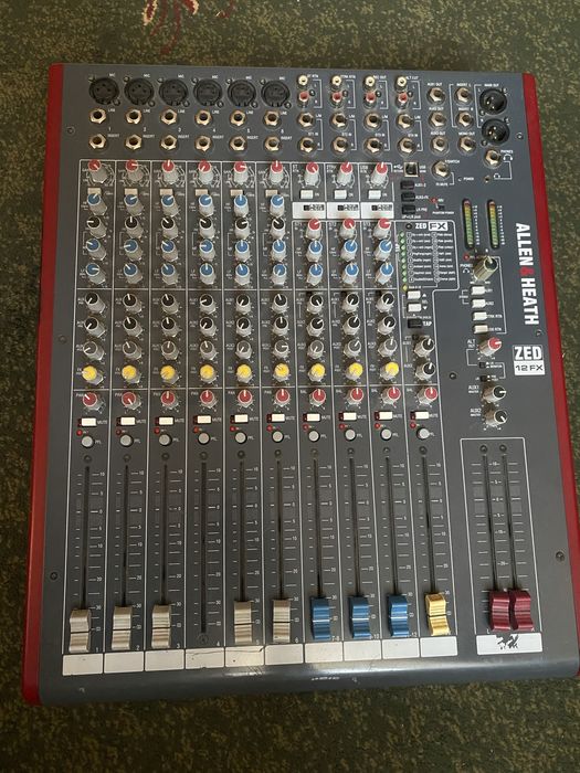 Микшерный пульт Allen & Heath ZED-12FX