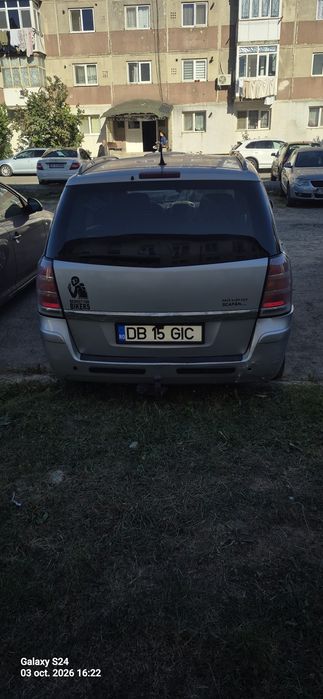 Vând Opel zafira B