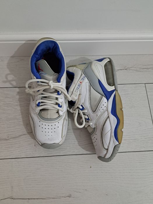 Adidasi piele nike jordan air max point lan  marimea 37