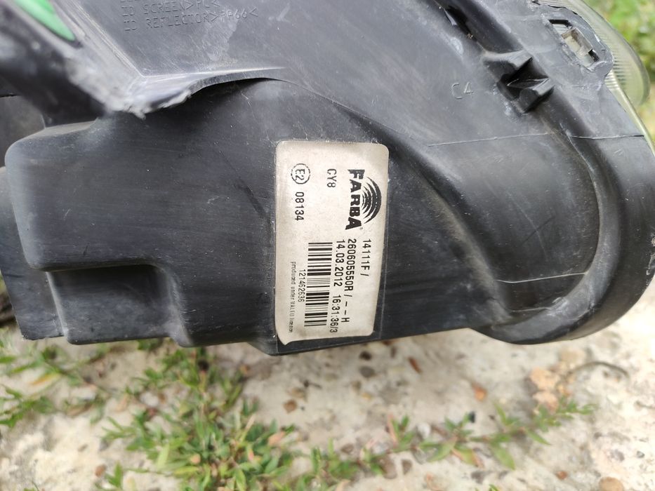 Far stânga dreapta Renault Clio 3