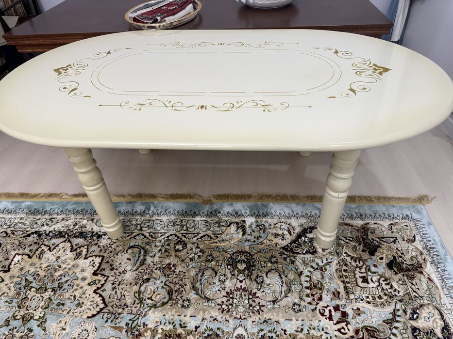 Продается кухонный стол