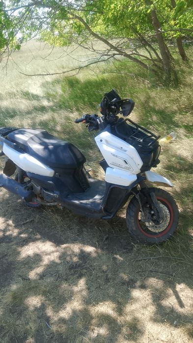 Продам срочно скутер