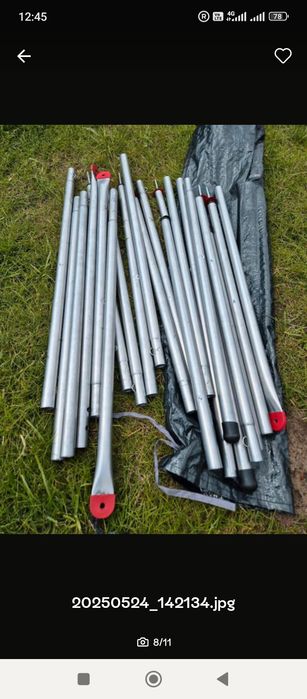 Голяма палатка за 4 човека.