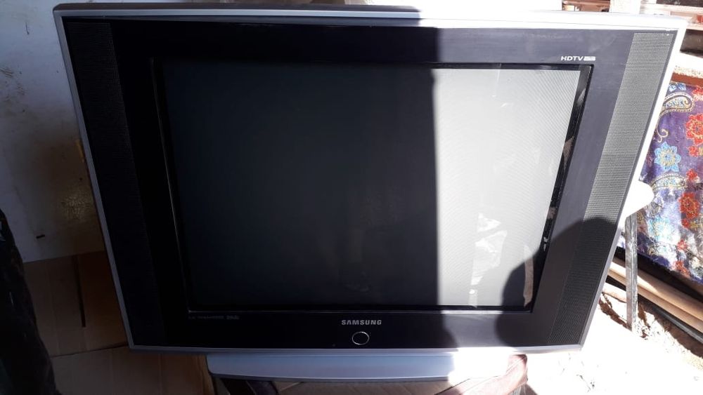 Продам телевизор
