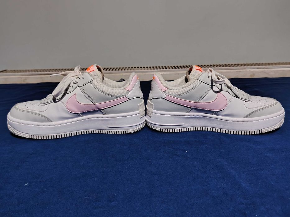 NIKE AF1 adidași damă, mărimea 38, interior talpă 24 cm.