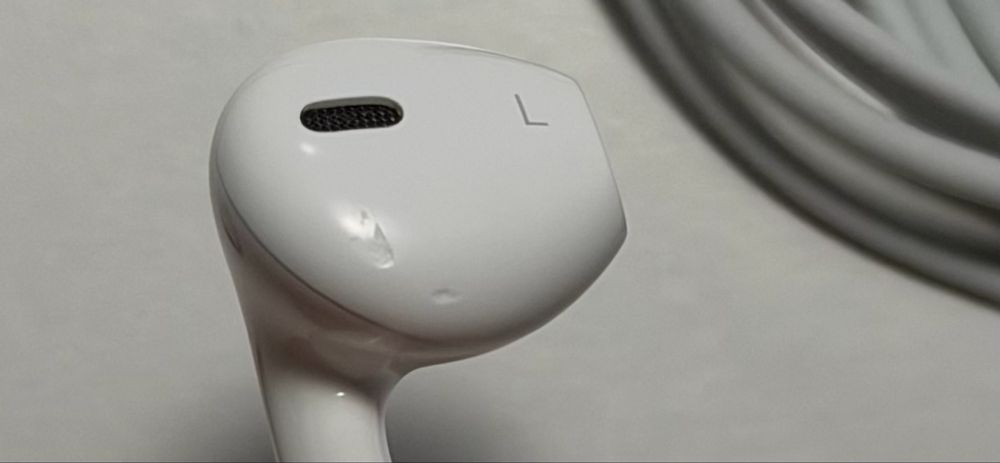 Оригинальные проводные Apple наушники lightning
