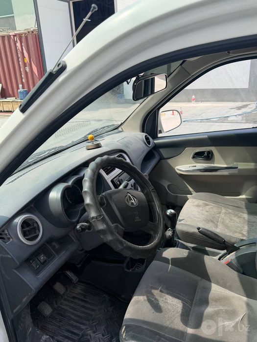srocna sotiladi 8500$