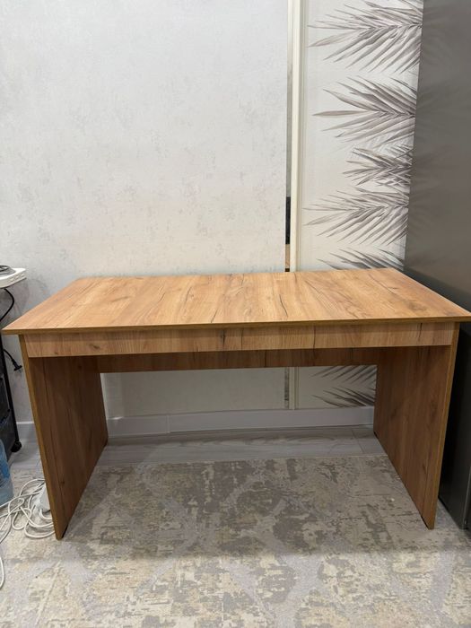 Офисный стол сатылады  новый