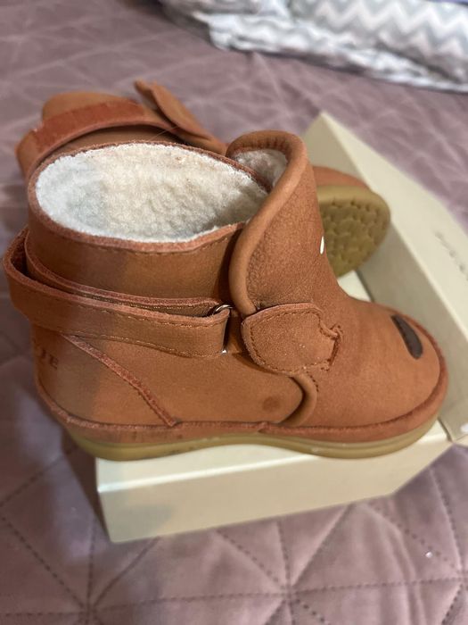 Ghete imblanite din piele