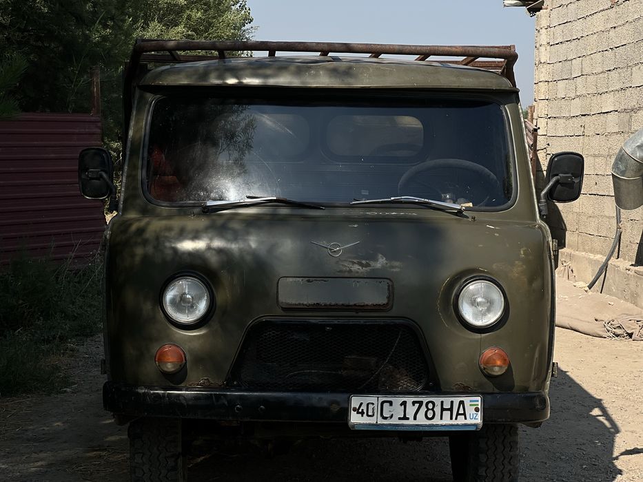 UAZ 3303 Bortovoy sotiladi, holati yaxshi
