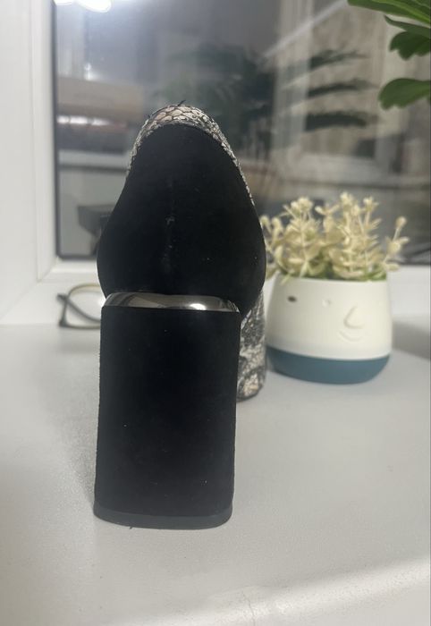 Продам классные стильные туфли