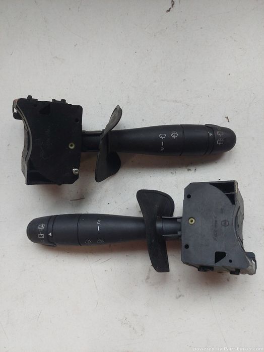 Maneta Stergatoare Renault Clio Iii (Br0/1, Cr0/1) [ 2005 - > ] Oem 82