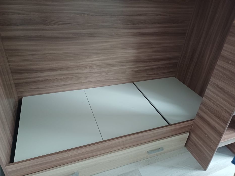 Кравать детский 2 этажный