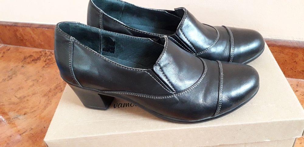 Pantofi piele naturală mărimea 38