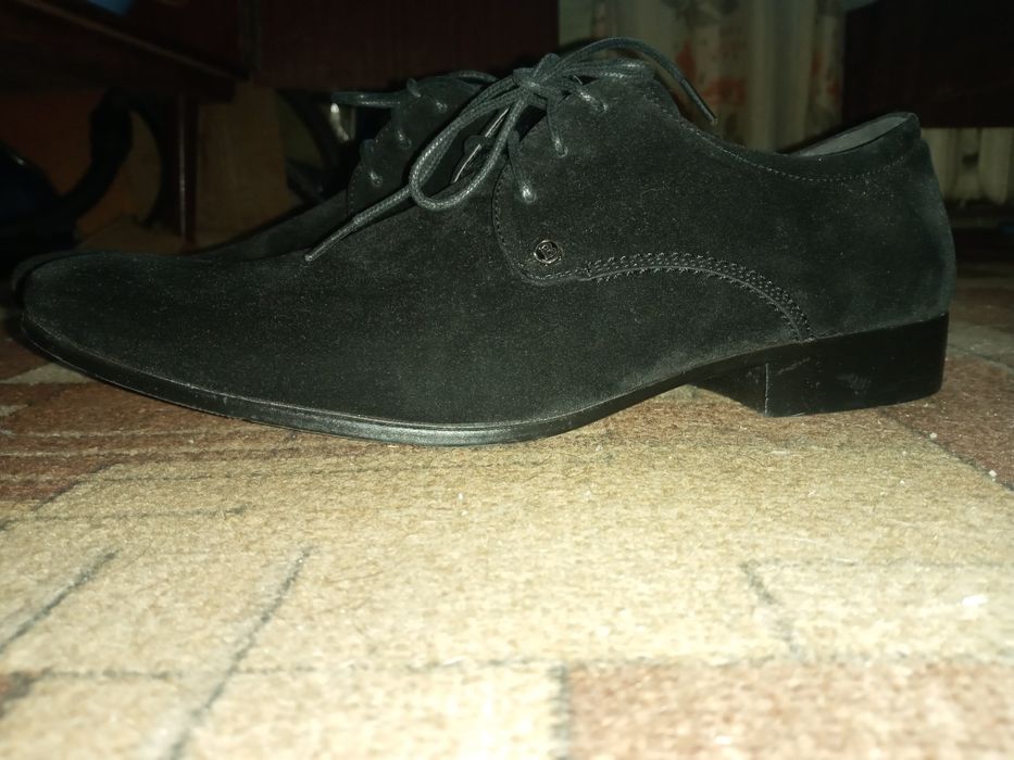 Продам мужские туфли