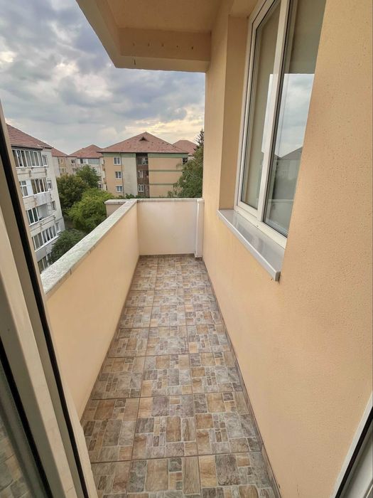 Apartament decomandat 2 camere Strand I