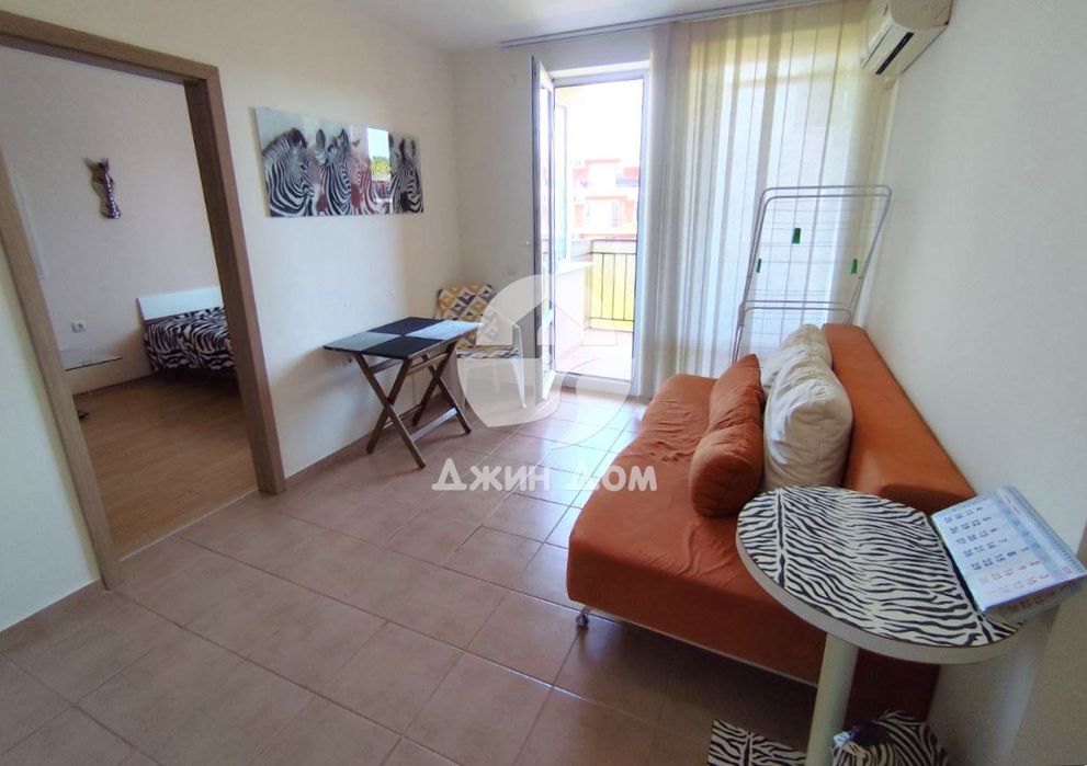 Продава се Двустаен апартамент в к.к. Слънчев бряг - 52 кв.м за 1366 €/кв.м - Снимка #1