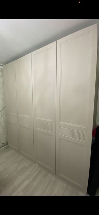 Кухонный гарнитур,шкаф,тв зона