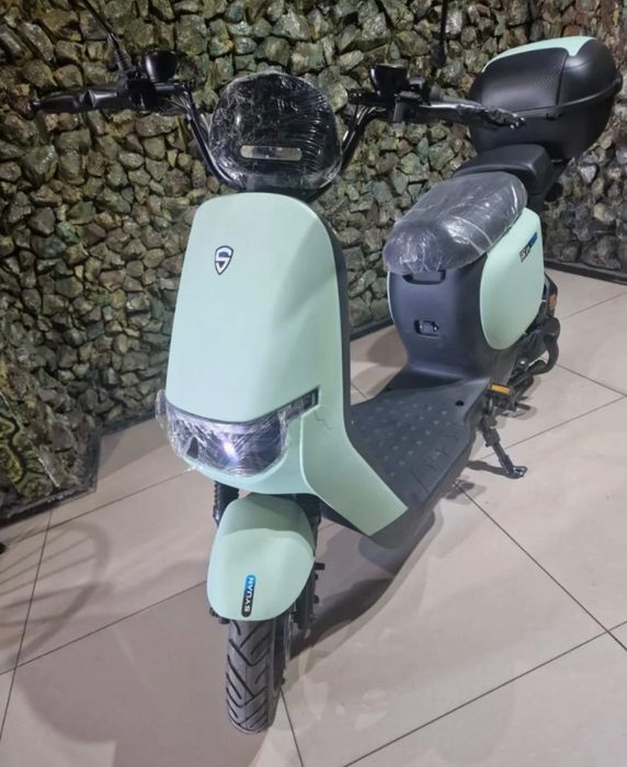 Продам электроскутеры