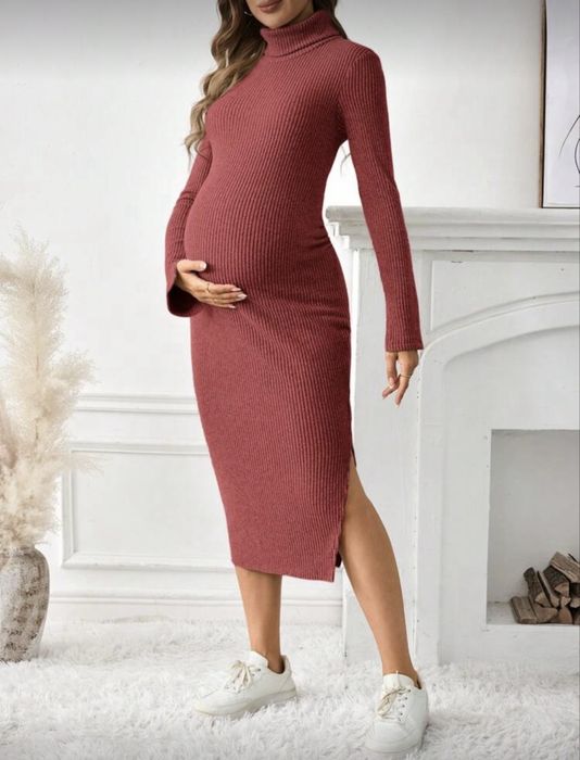 Плетена рокля за бременни в цвят бордо