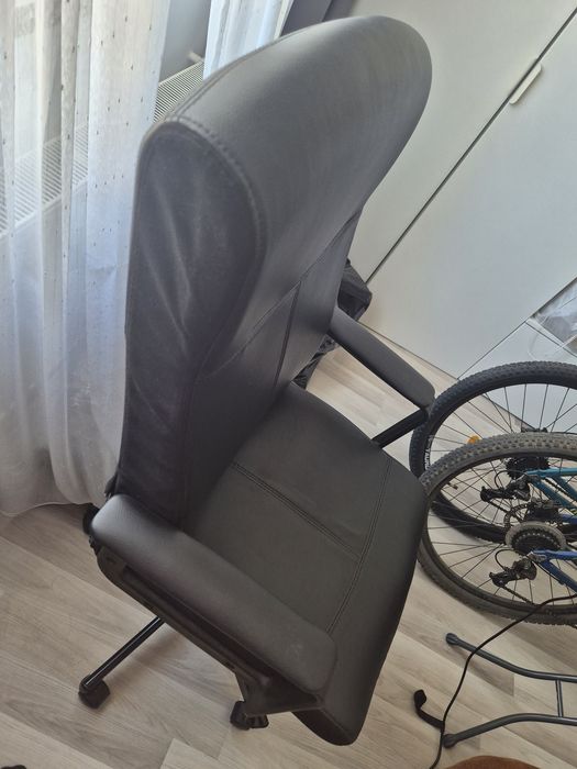 Scaun birou 200 lei