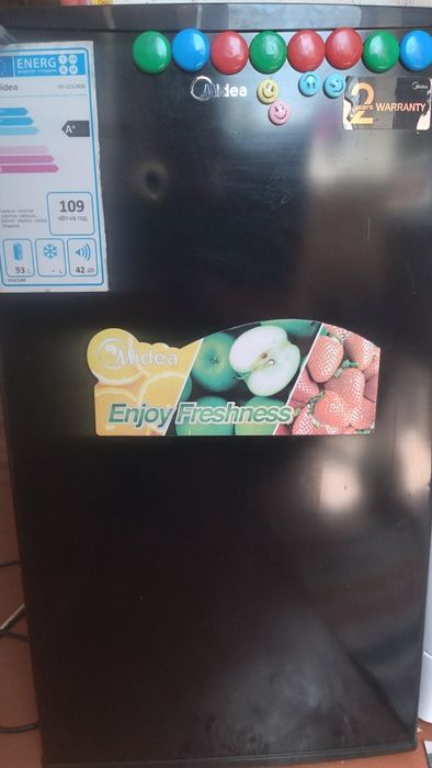 Мини холодильник MIDEA