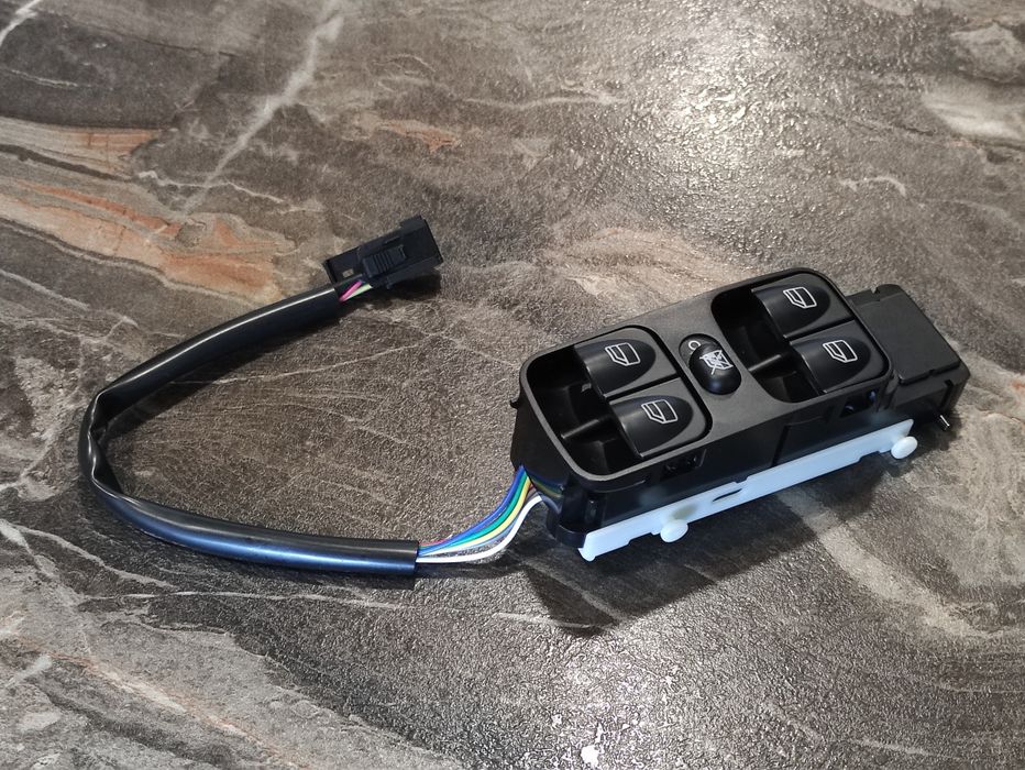 Блок кнопок стеклоподъёмников G Class W463