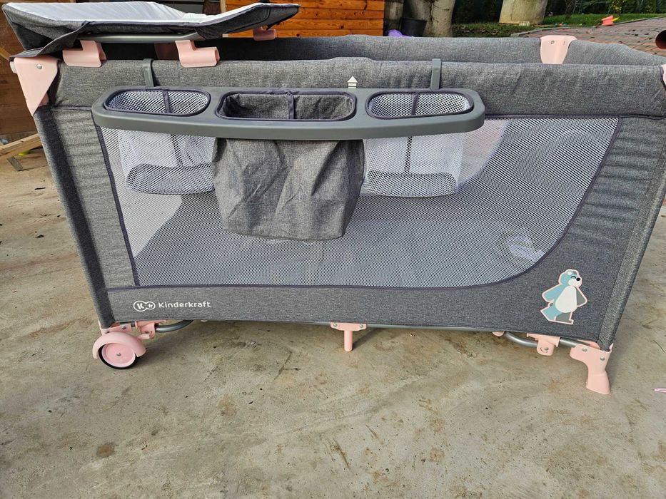 Vând cărucior KinderKraft grande plus și pătuț Kinderkraft