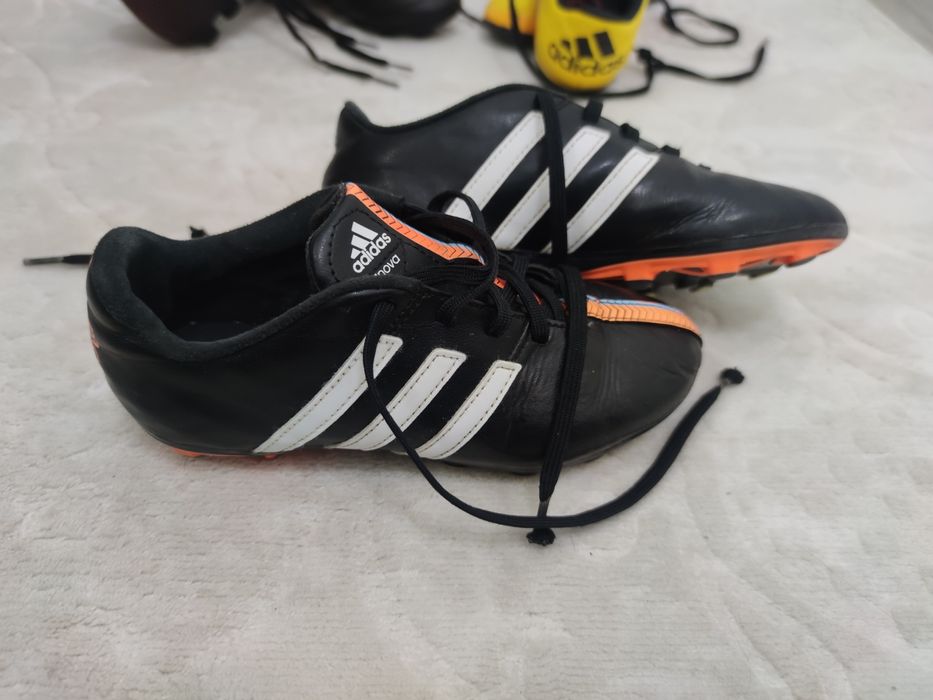 Естествена кожа Футболни бутонки Adidas р-р 31, 32, 33