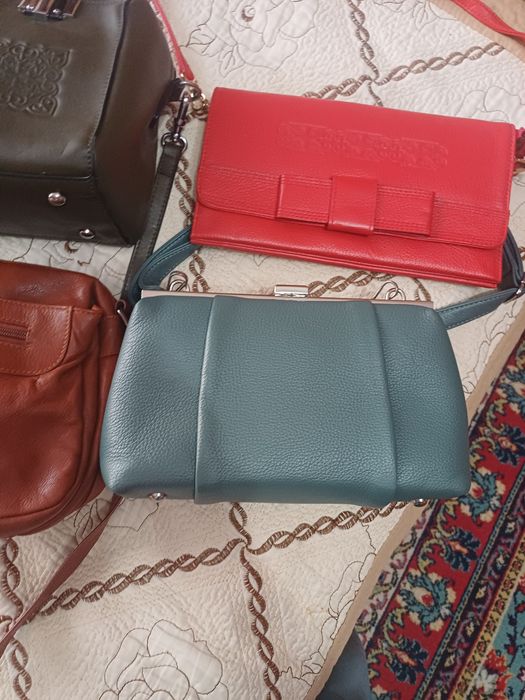 Сумкалар мен клатч