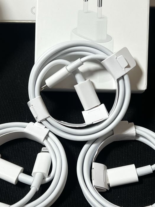 Адаптер Apple 20W