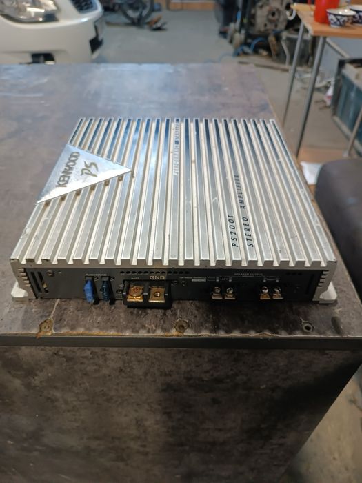 Продаётся усилитель KENWOOD..