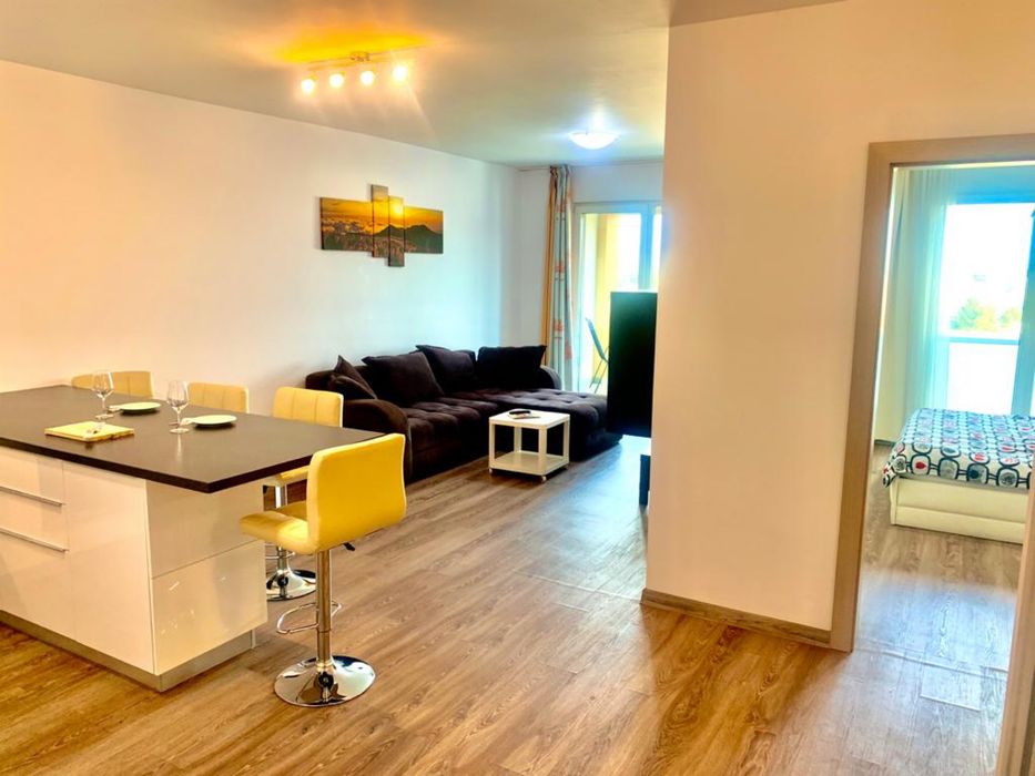 Inchiriez apartament Platinia