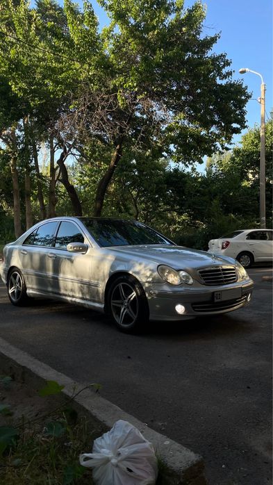 Mercedes Benz W203 C240