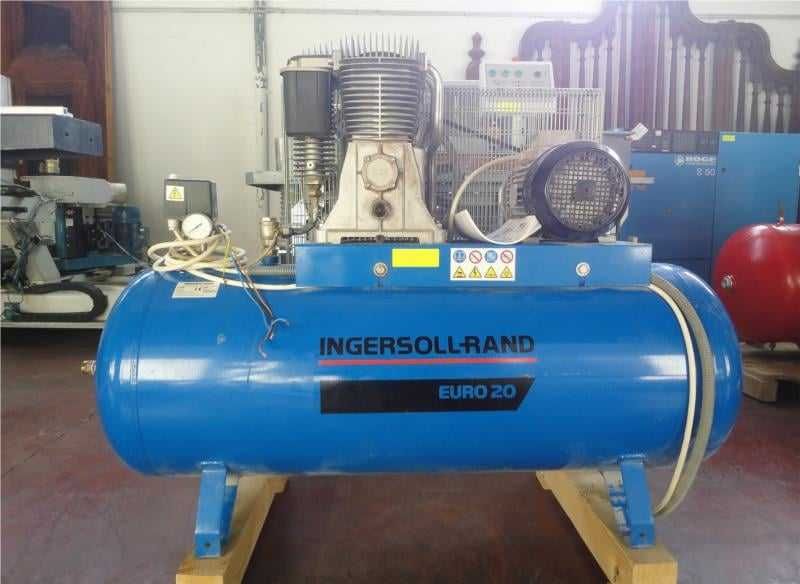 Професионален компресор Ingersoll-Rand - 300 л, 12 бара, 5 kW, 380 V