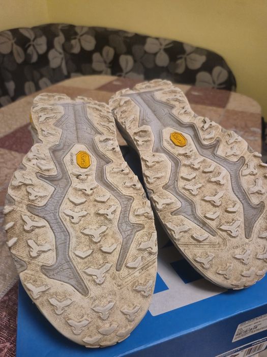 Hoka speedgoat 6 46