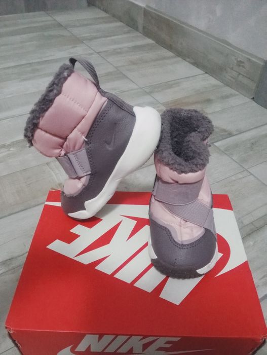 Vând ghete fetiță