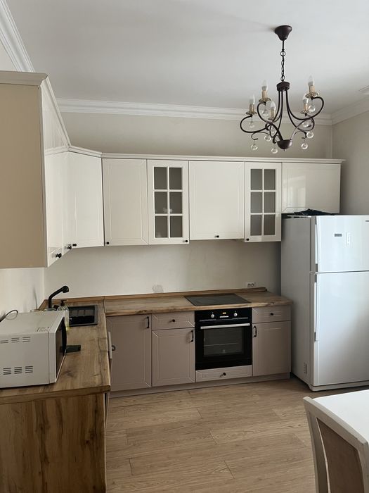 Продам кухонный гарнитур б/у